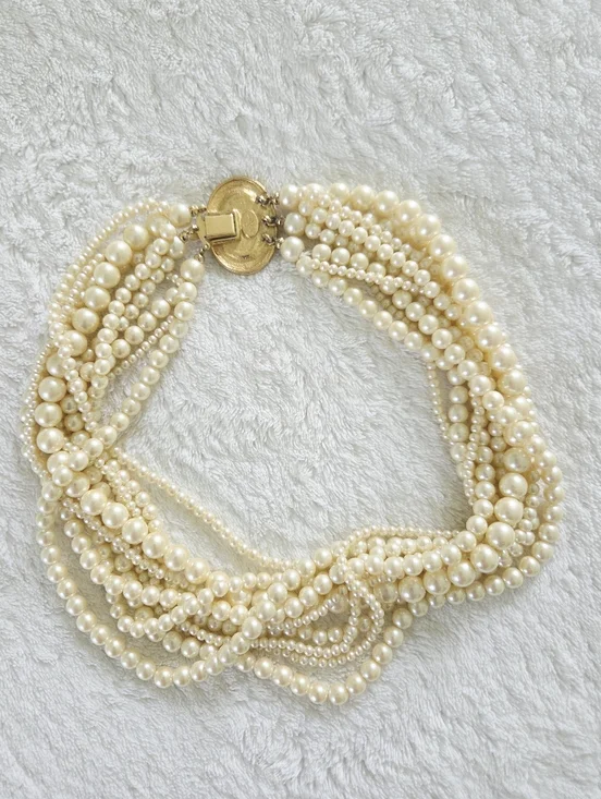Vintage Carolee ✨️ Multi-Strand Ivory Pearl Necklace with Gold Clasp - Picture 2 of 11